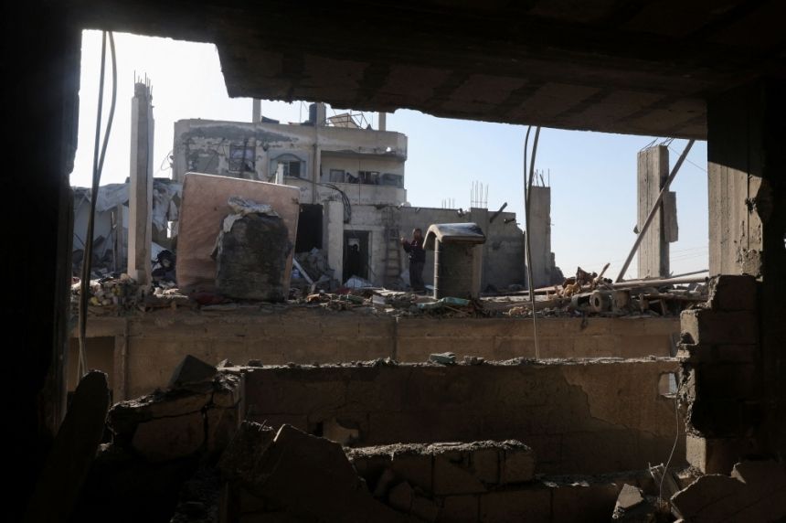 استشهاد العديد من الفلسطينيين جراء قصف إسرائيلي على قطاع غزة