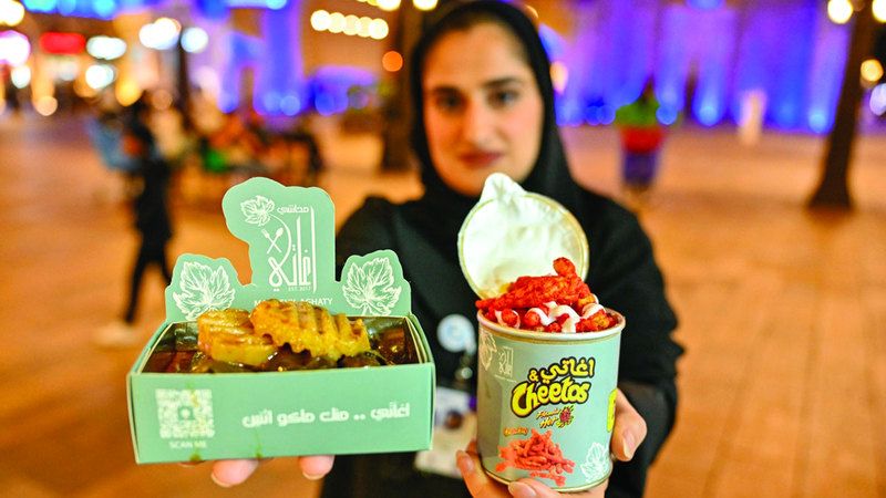 الامارات | خلود السعيدي تكسر حاجز الخوف في القرية العالمية
