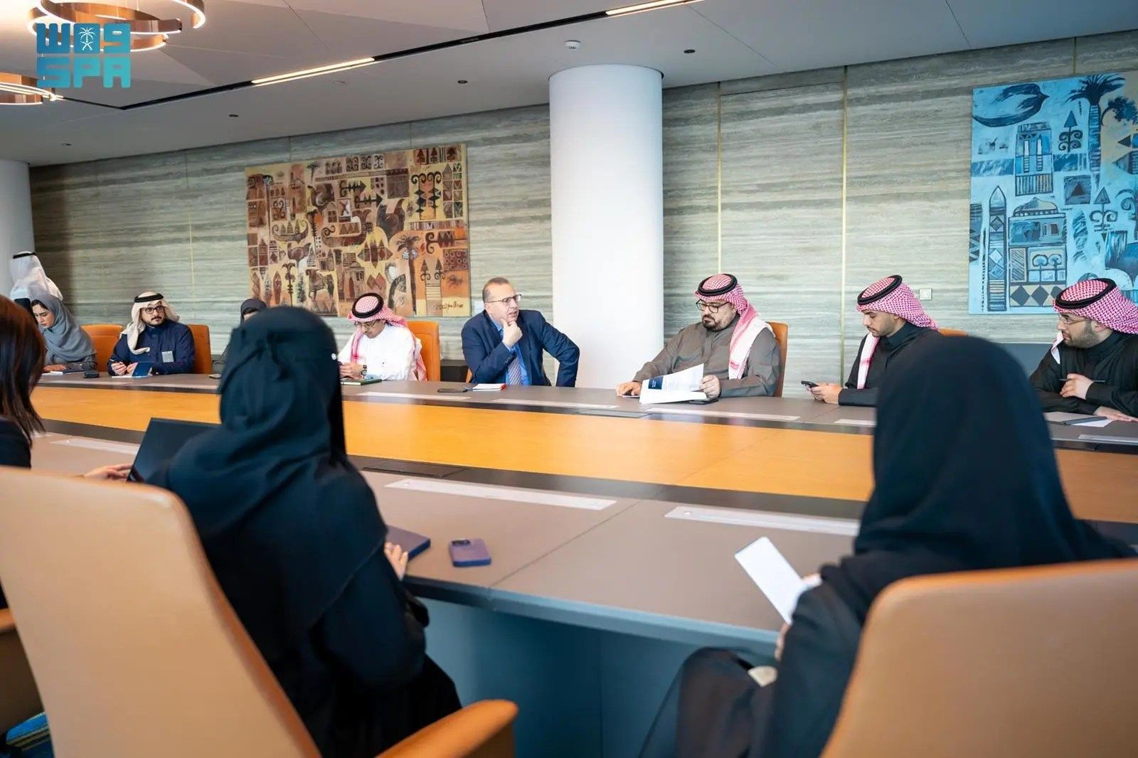وزير الاقتصاد والتخطيط يستعرض مع وفد صندوق النقد الدولي أداء الاقتصاد السعودي في عام 2023