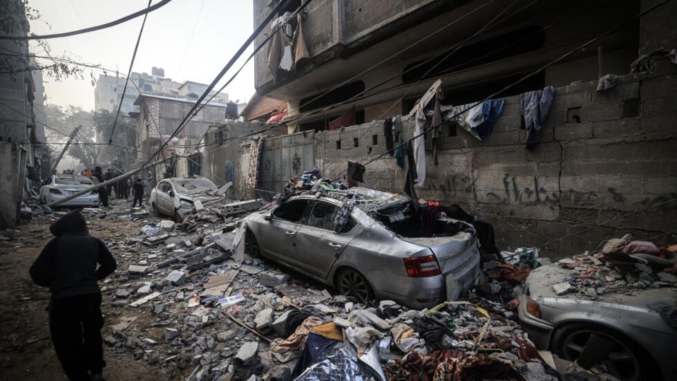 استشهاد 22 فلسطينيًا جراء قصف إسرائيلي على مدينة رفح جنوب قطاع غزة