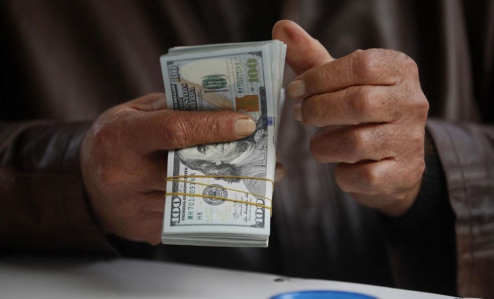 سعر الدولار مقابل الجنيه اليوم السبت 10-2-2024 في البنوك المصرية