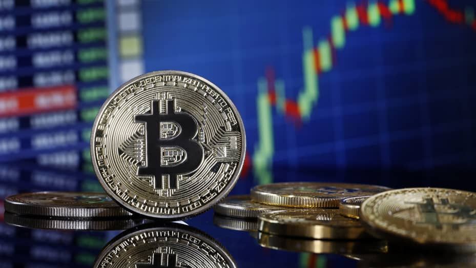 عودة سعر البيتكوين للارتفاع: هل سيختبر مستوى 50,000 دولار هذا الشهر؟