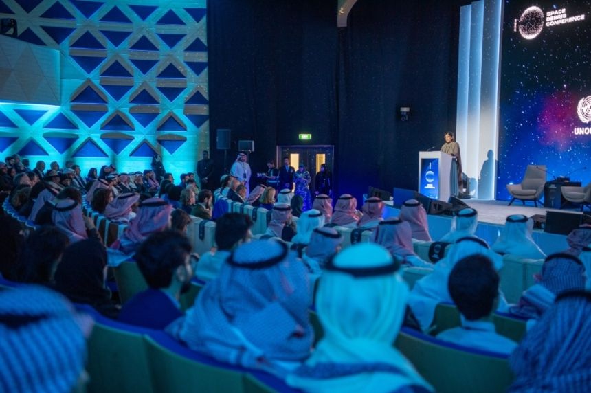 من 50 دولة.. 260 خبيرًا يشاركون في مؤتمر "الحطام الفضائي"