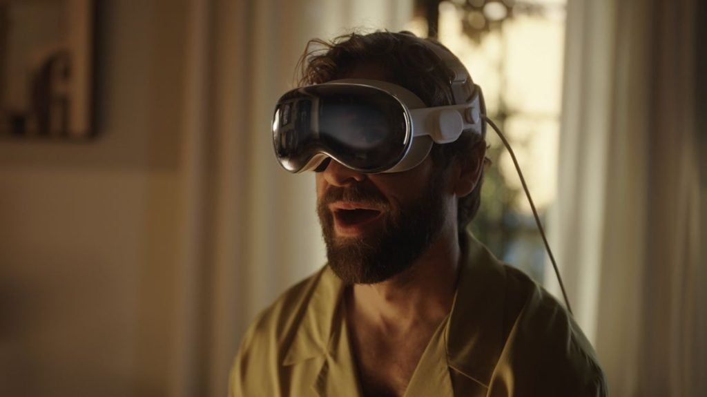 تكنولوجيا: أبل تضيف ميزة إعادة تعيين رمز المرور مع أول تحديث للنظام على نظارة Vision Pro