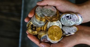 تكنولوجيا: البيتكوين تتجاوز 50 ألف دولار لأول مرة منذ ديسمبر 2021.. تفاصيل