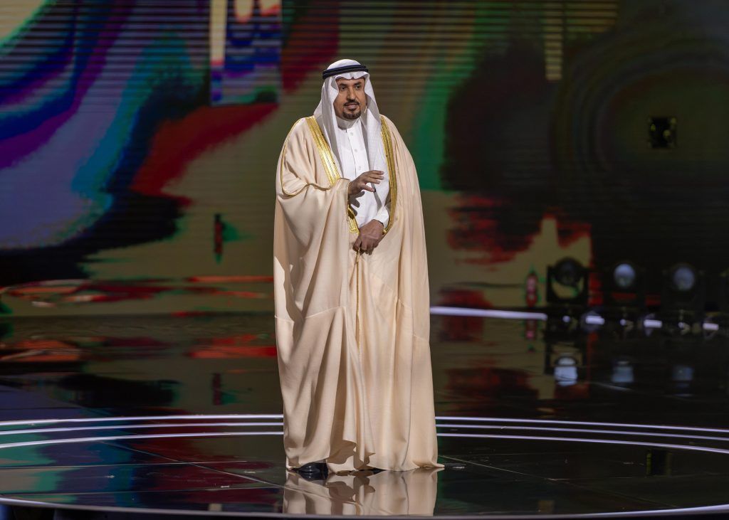 أميمة طالب غنت للمتنبي.. المنافسات تتواصل في ربع نهائي برنامج “المعلقة”
