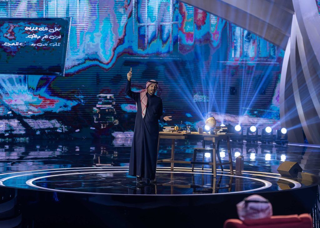 أميمة طالب غنت للمتنبي.. المنافسات تتواصل في ربع نهائي برنامج “المعلقة”