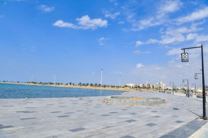 شاهد| الرايس.. شواطئ بكر تجذب عشاق المغامرات البحرية