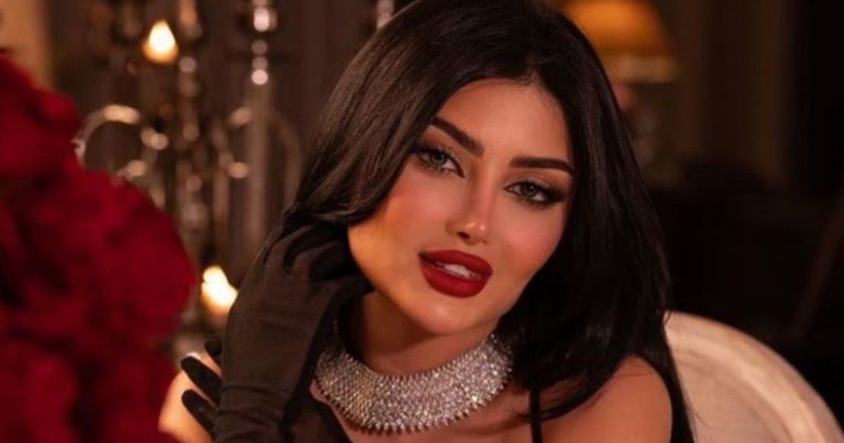 ملكة كابلي تثير الجدل حول زواجها من جديد بـ خاتم ماسي وورود حمراء-بالفيديو