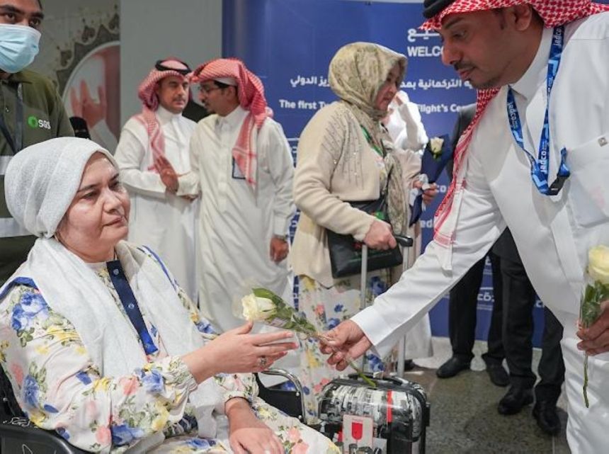 مطار الملك عبدالعزيز الدولي يستقبل أولى الرحلات الجوية من تركمانستان