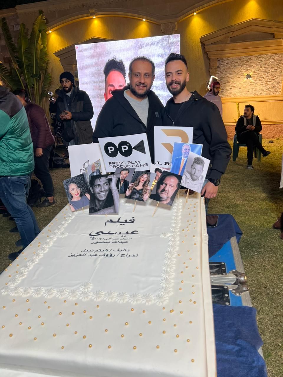 صناع فيلم "عيسى" يحتفلون ببدء تصويره بحضور خالد الصاوي ورنا رئيس.. صور