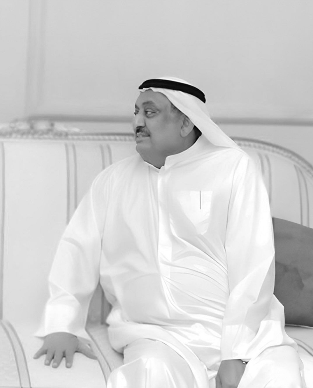 الامارات | مكتوم بن محمد: خالص العزاء لذوي حسن محمد بن الشيخ.. الفقيد سيبقى دائماً في ذاكرة دبي وأهلها