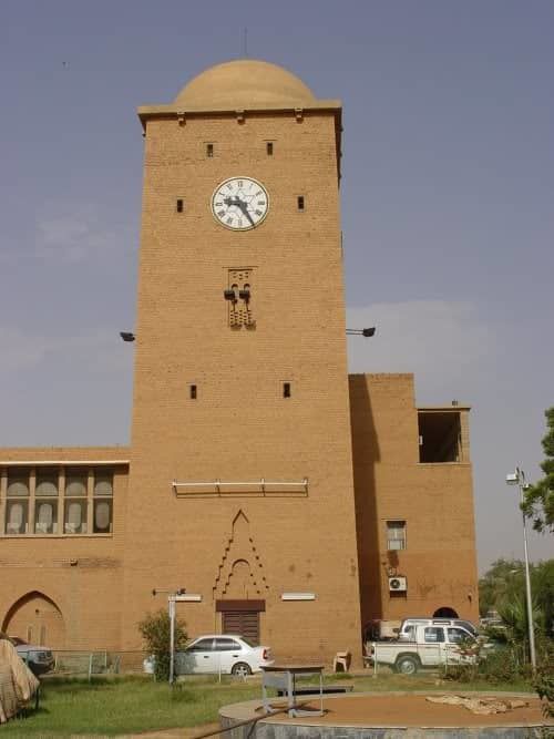 شاهد بالفيديو .. آثار النهب والدمار الذي لحق بسوق أم درمان