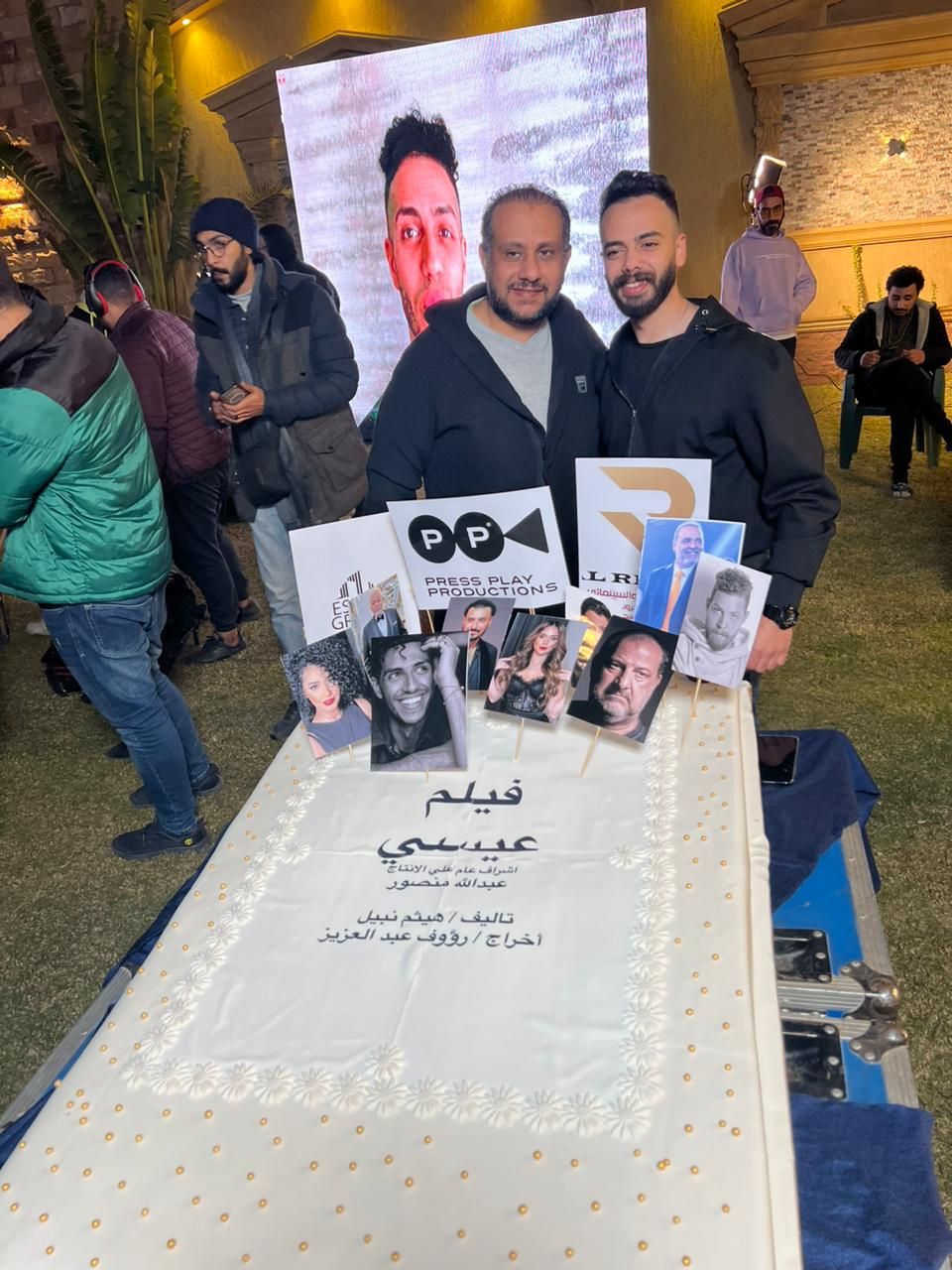 صناع فيلم "عيسى" يحتفلون ببدء تصويره بحضور خالد الصاوي ورنا رئيس.. صور