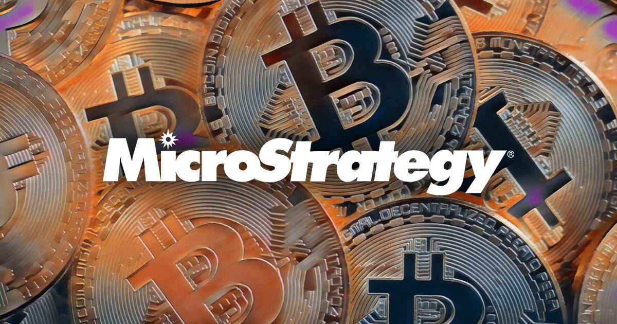 سهم شركة “MicroStrategy” أكبر شركة حاملة للبيتكوين يسجل ارتفاع إلى أعلى مستوياته منذ عامين