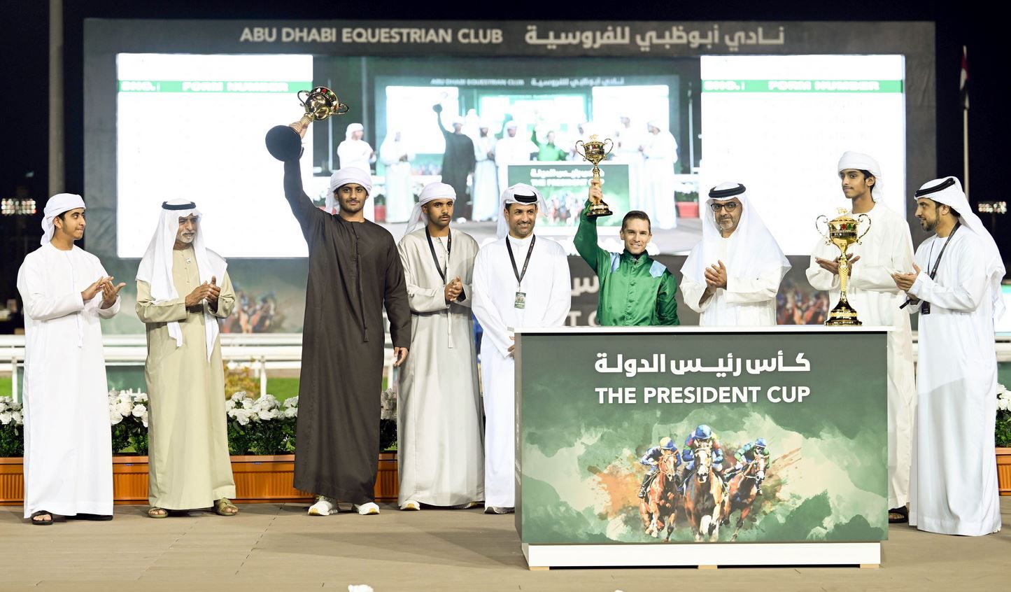 الامارات | "آر بي كينج ميكر" يتوج بكأس رئيس الدولة للخيول العربية الأصيلة