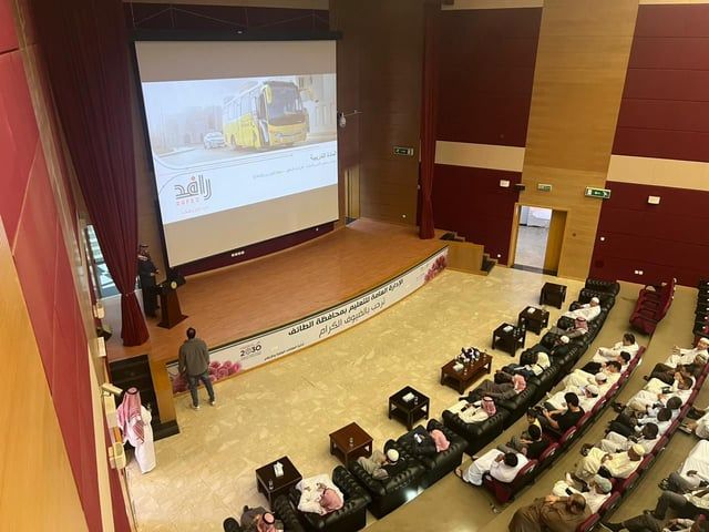 "تعليم الطائف" تُدرّب سائقي النقل التعليمي على القيادة الآمنة