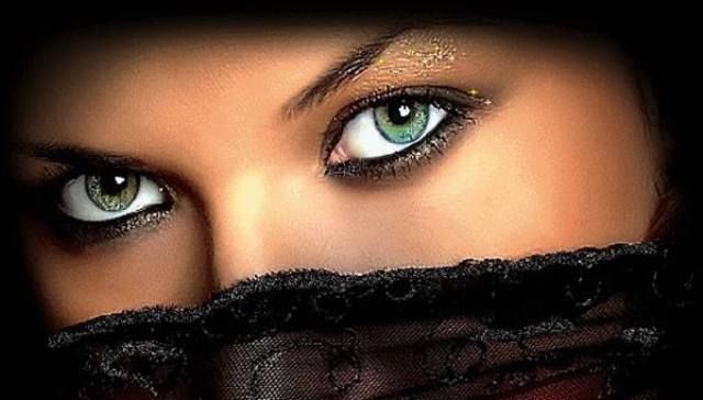 أسباب الهالات السوداء تحت العين.. بسيطة أم خطرة