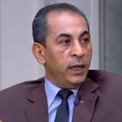 المحترف والوزيرة