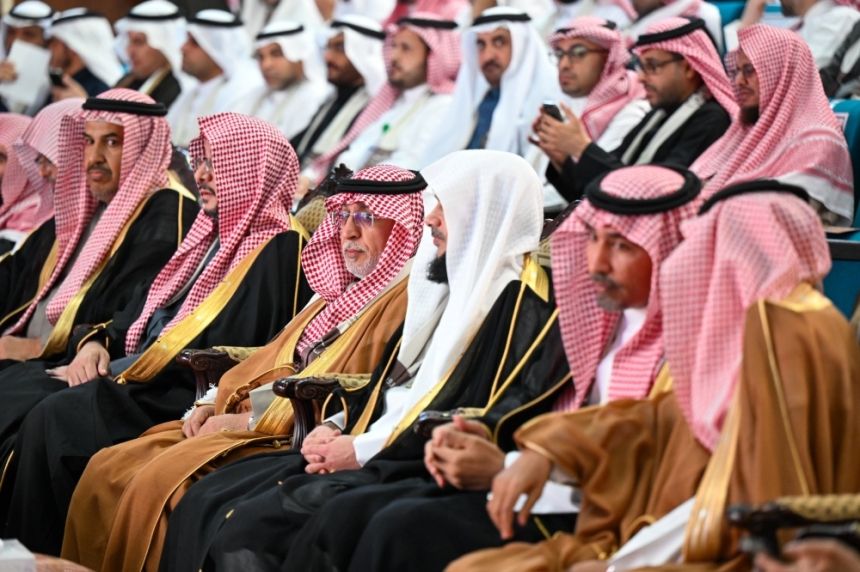 رئيس جامعة الإمام يدشن "مركز بحوث التأسيس والتاريخ الوطني"
