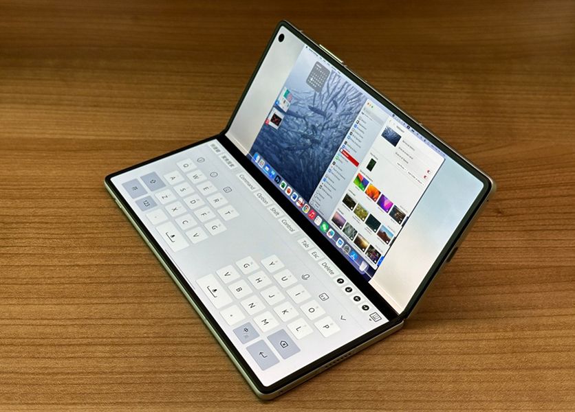 تكنولوجيا: صور حية تكشف عن تكامل هاتف vivo X Fold3 مع أجهزة ماك