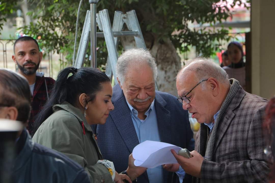 يحيي الفخراني وصلاح عبد الله فى كواليس عتبات البهجة استعدادًا لرمضان