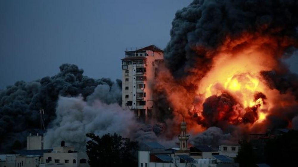 الهلال الأحمر الفلسطيني: الاحتلال يستهدف قوافل المساعدات في غزة