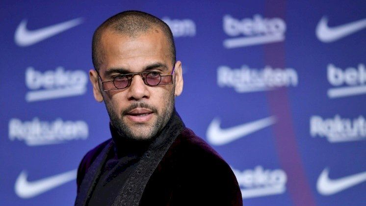 إدانة نجم برشلونة داني ألفيش بالاغتصاب
