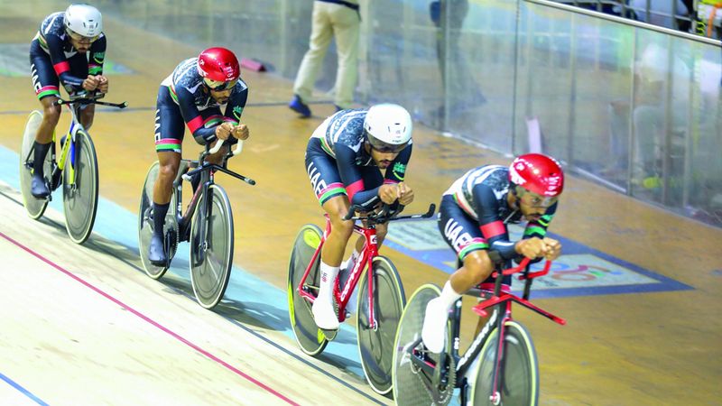 الامارات | «أبيض الدرّاجات» الخامس آسيوياً في «المطاردة الفرقية»