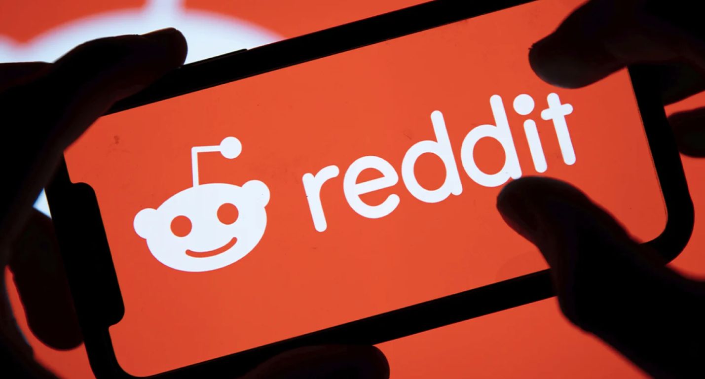 منصة “Reddit” العالمية تستثمر في البيتكوين والايثيريوم