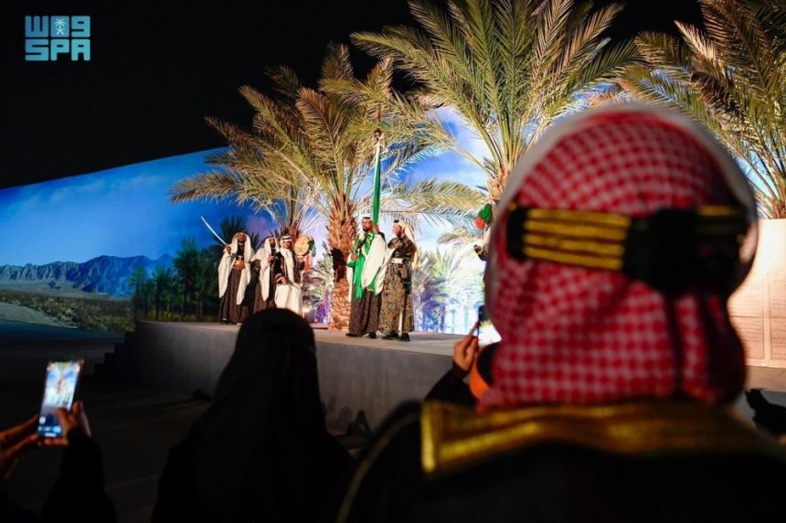 بالصور.. فعالية "مسار التاريخ" تروي بطولات الدول السعودية الثلاث