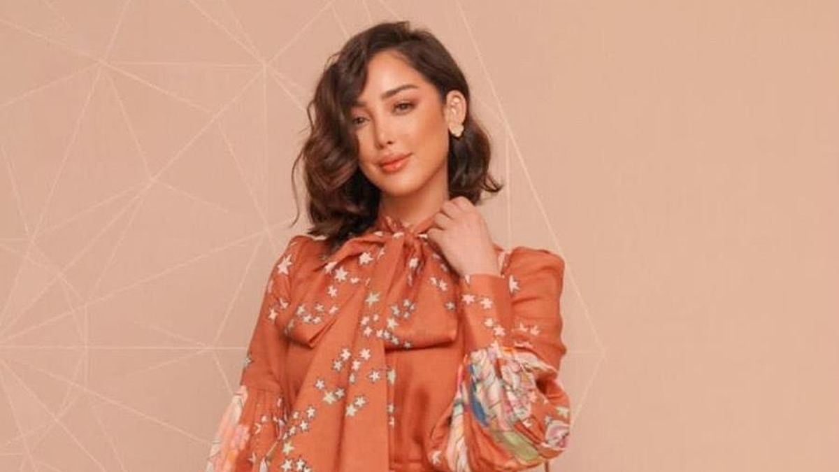 “تامر الصغنن”.. بسمة بوسيل تنشر صورًا مع نجلها آدم حسني.. نٌسخة من أبيه!