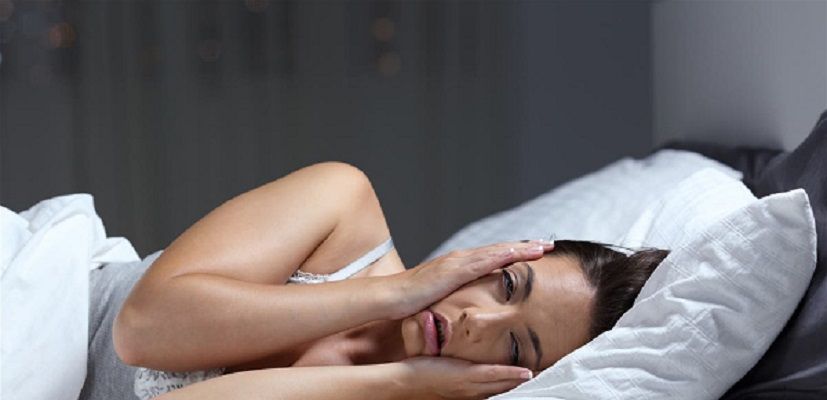 هل استخدام مكملات الميلاتونين آمنة لتحسين جودة النوم؟