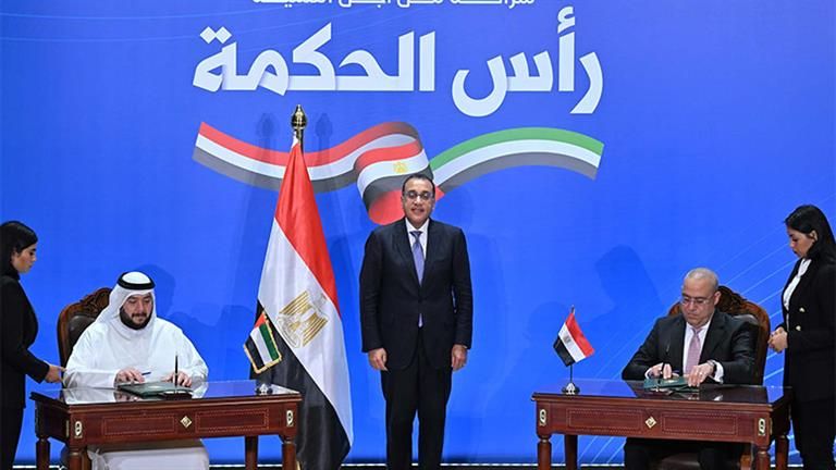 أستاذ تمويل يكشف التفاصيل المالية الخاصة بصفقة رأس الحكمة