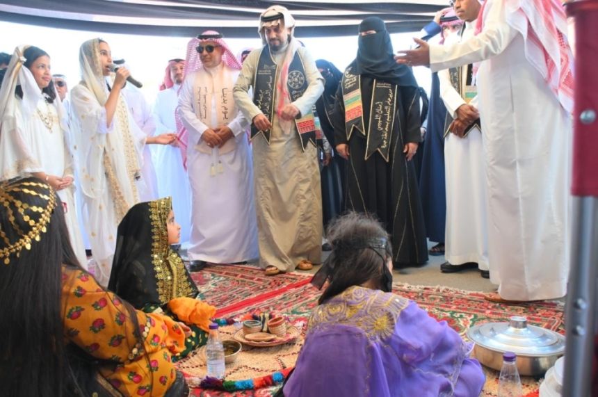 فقرات فلكلورية وعروض خيل وصقور في احتفالية تعليم جدة بيوم التأسيس