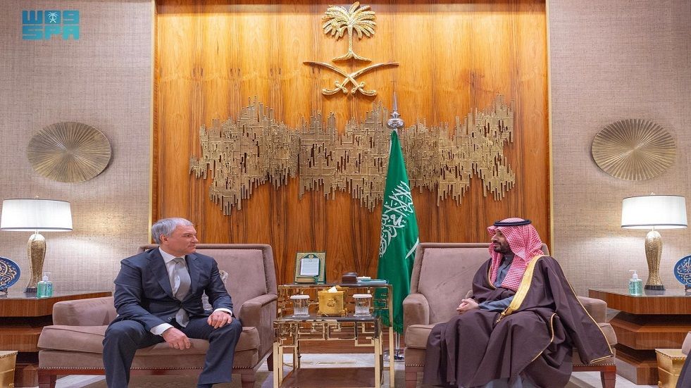 الخليج اليوم .. ولي العهد السعودي يستقبل رئيس مجلس الدوما الروسي في الرياض