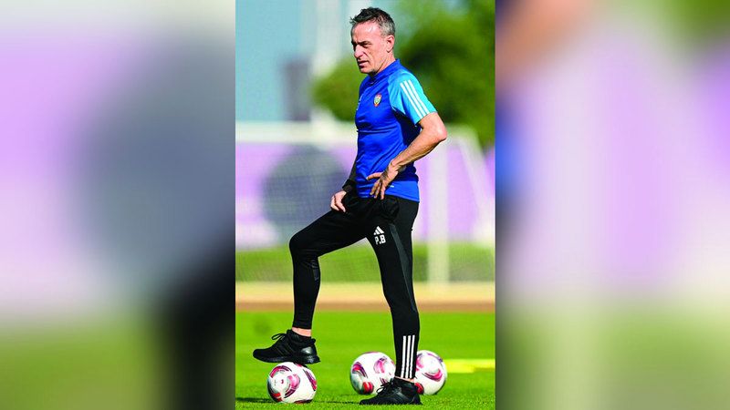 الامارات | بصمة بينتو «غائبة» عن المنتخب رغم منحه الوقت الكافي
