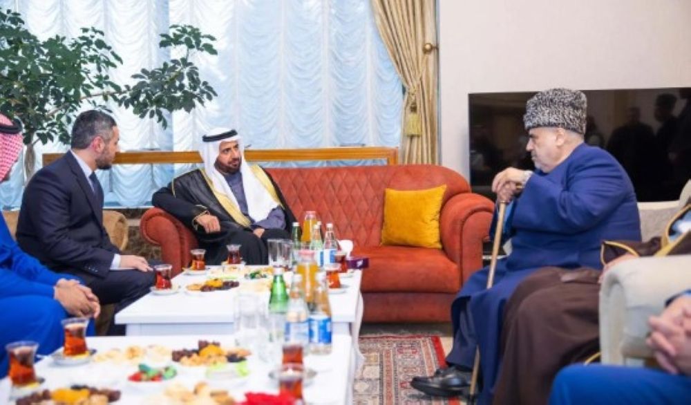 "الربيعة" يستعرض مبادرات تيسير قدوم المعتمرين خلال زيارته لأذربيجان