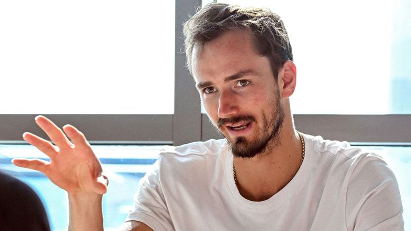الامارات | ميدفيدف جاهز للدفاع عن لقبه في «تنس دبي»