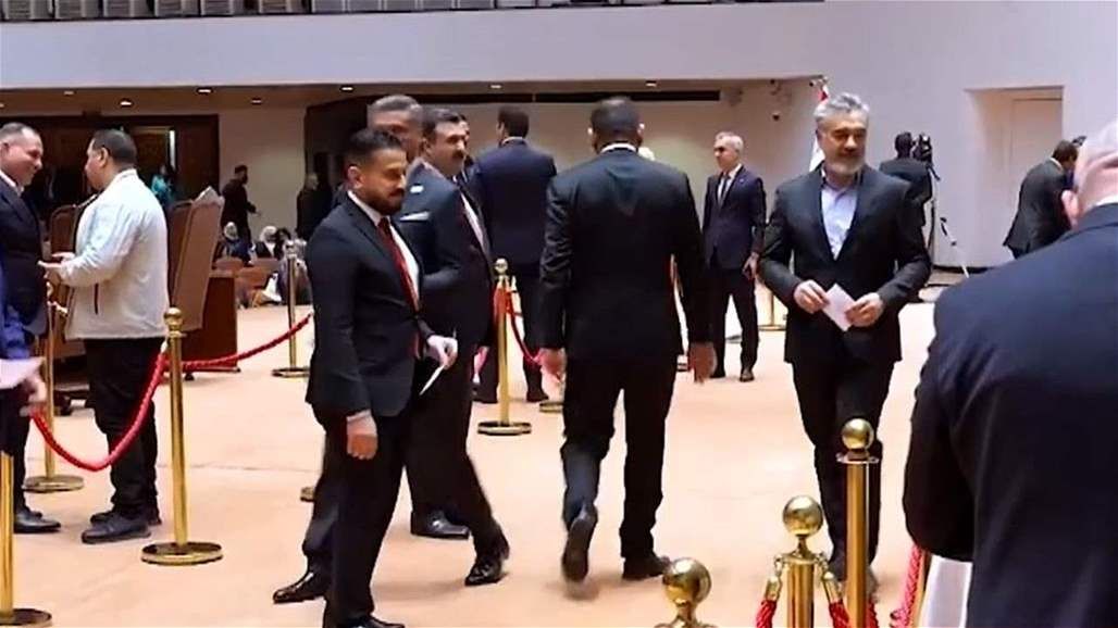 نواب يضغطون لحسم الأمور بانتخاب رئيس البرلمان