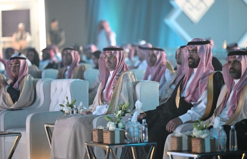 محافظ جدة يدشن "واحة مدن" ويشهد توقيع استثمارات تتجاوز ملياري ريال