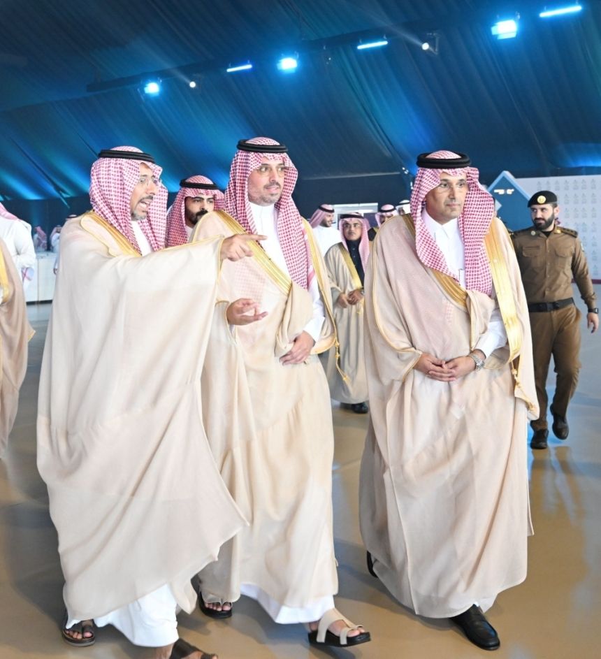 محافظ جدة يدشن "واحة مدن" ويشهد توقيع استثمارات تتجاوز ملياري ريال