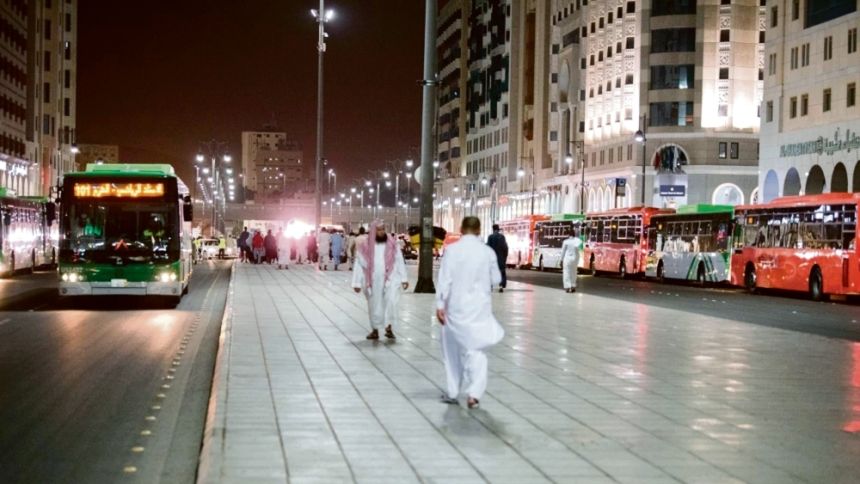 200 مركبة حديثة.. تفاصيل استعدادات "حافلات المدينة" لشهر رمضان