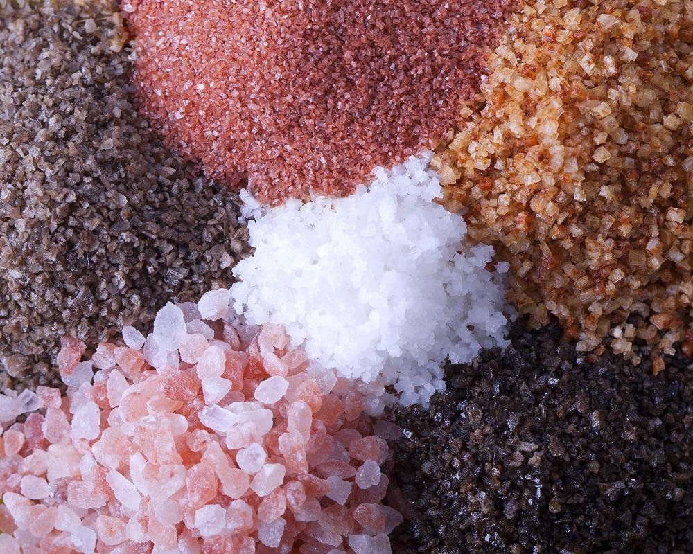 خطر داهم: ملح الطعام يهدد صحة الكلى.. دراسة حديثة