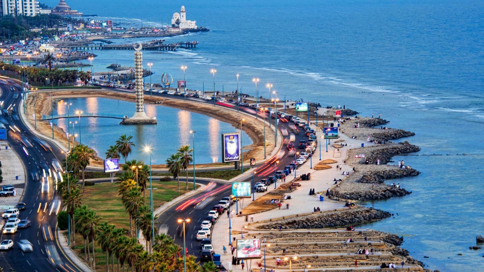 سعود القحطاني مصدوم من جمال جدة..فيديو
