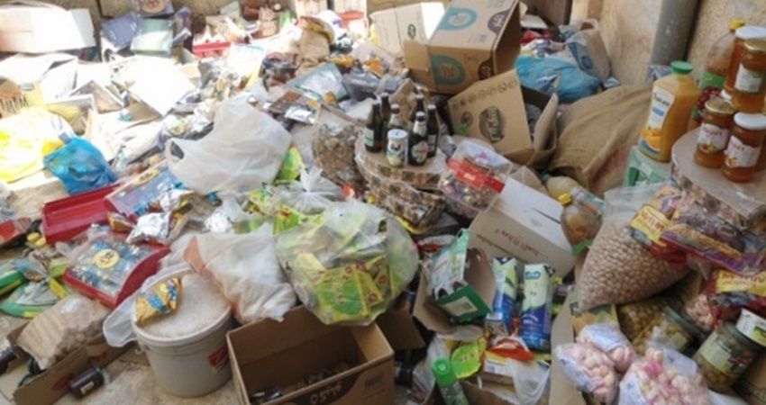 ضبط مواد تموينية منتهية الصلاحية بالنيل الأزرق
