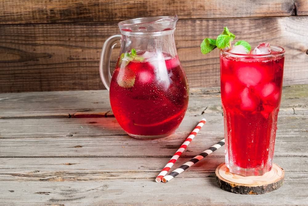 تجنبه في السحور.. 9 فوائد لـ«عصير الكركديه» في رمضان