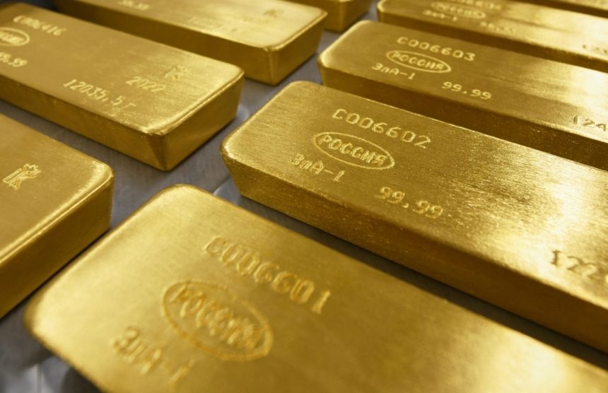 3 عوامل تقود أسعار الذهب إلى الارتفاع عالميا