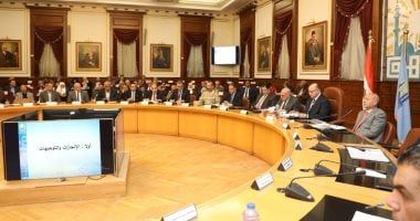 محافظ القاهرة يوجه بتكثيف الحملات التموينية على الأسواق