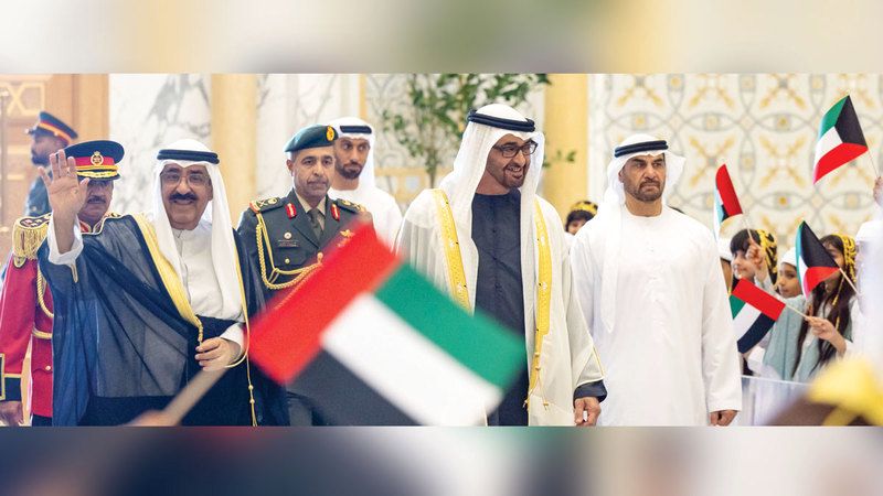 الامارات | رئيس الدولة يستقبل أمير الكويت في قصر الوطن